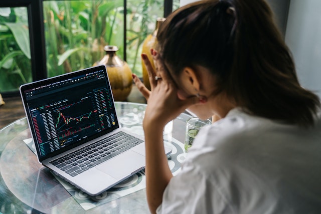 401(K) investment is Down and Losing Money - FlashFish.net