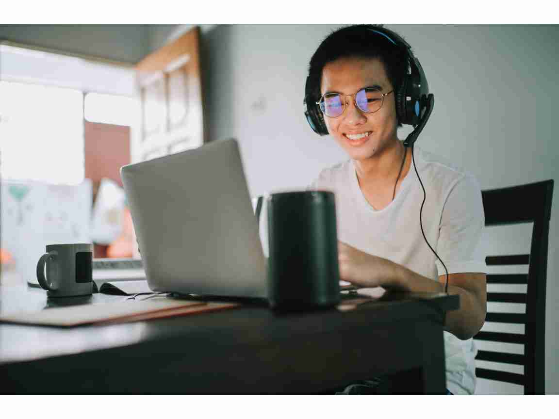 25 Ways to Earn Money from Home and Online: Earn $100 to $2000 Passive Income